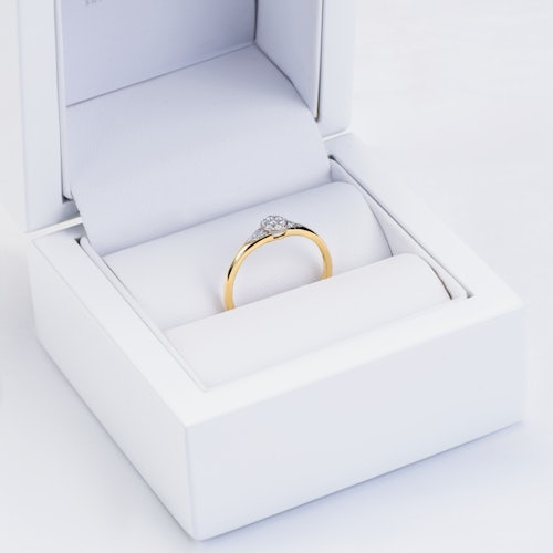 Pierścionek zaręczynowy SAVICKI: dwukolorowe złoto, diamenty